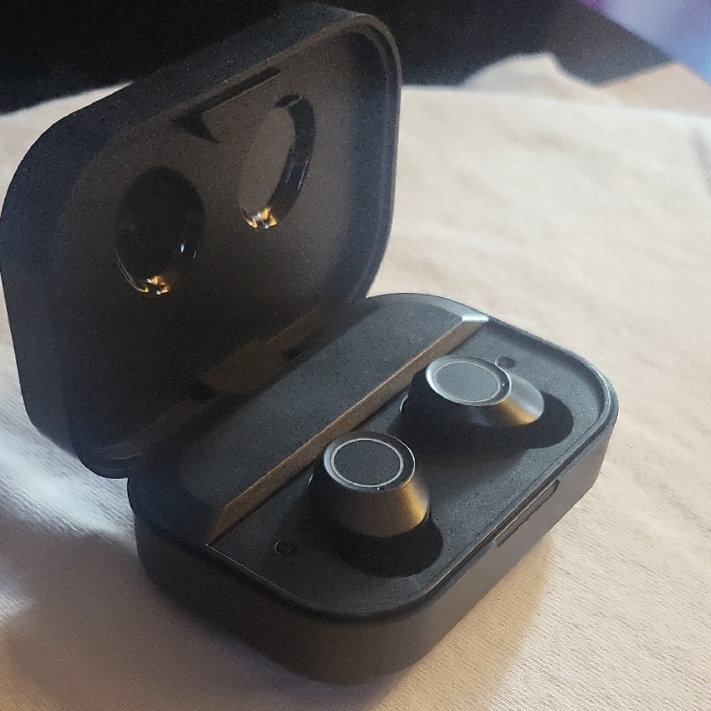Wireless Black Earbuds with Charging Case